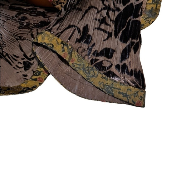 Vintage Anis A. Women's Large Brown 100% Silk Beaded Floral Velvet Cardigan - Picture 6 of 12